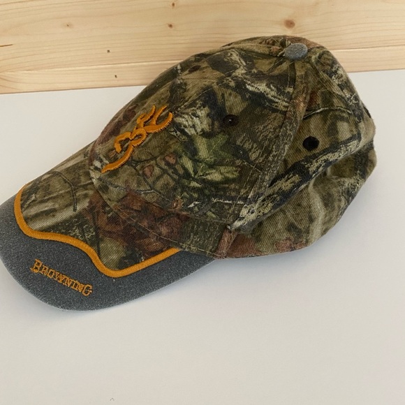 SOLD BROWNING Camouflaged One Size Fits All Baseball Cap Adjustable Velcro - Picture 3 of 9